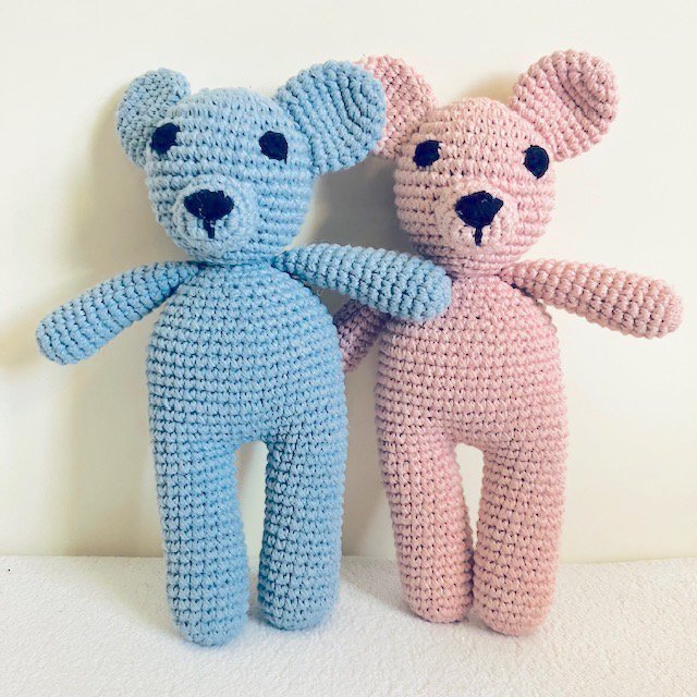 Luna-Leena hond Bella knuffel babyroze - biologisch katoen - handgehaakt in Nepal